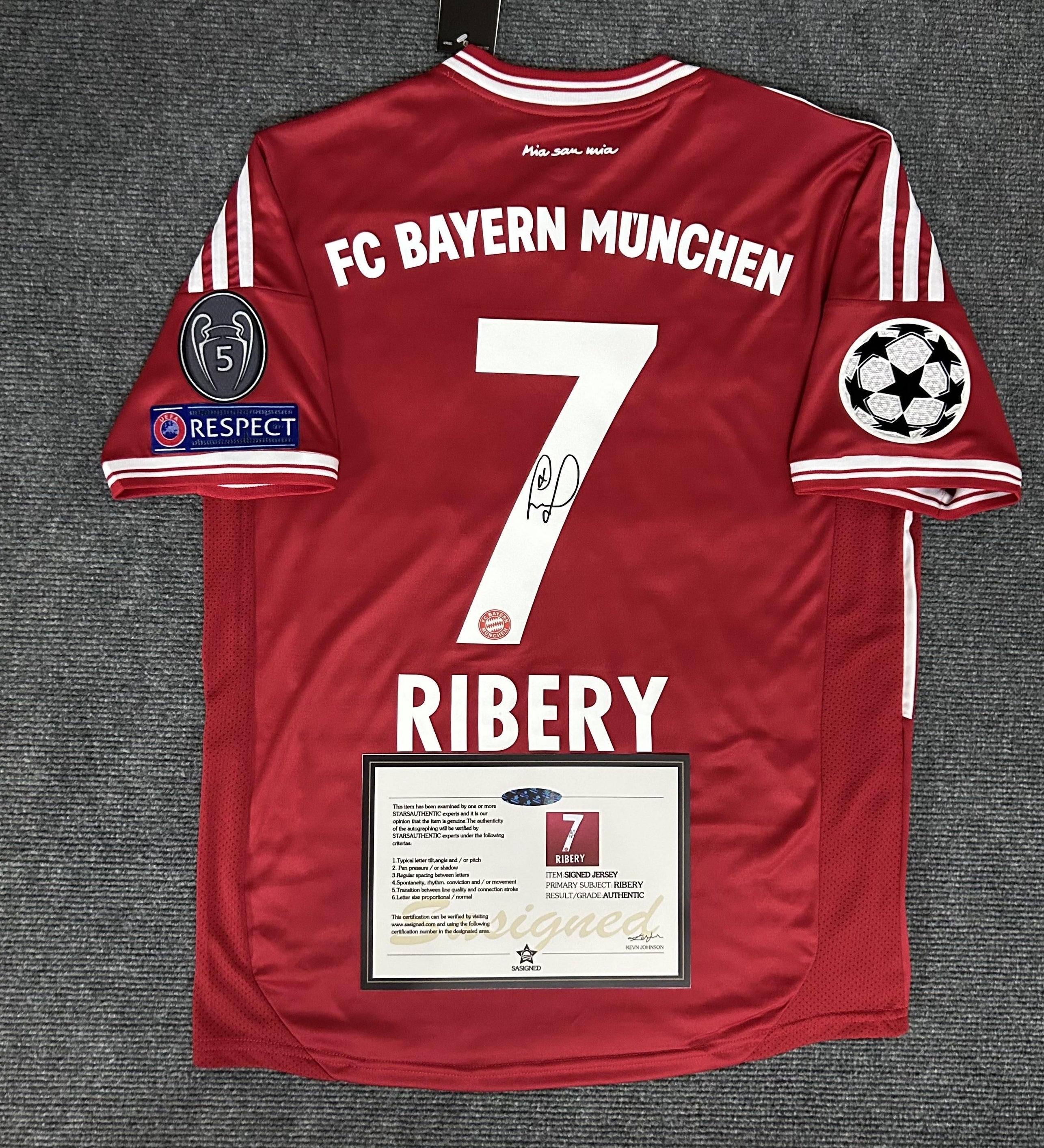 Bayern Munchen "Ribery" Signed Shirt