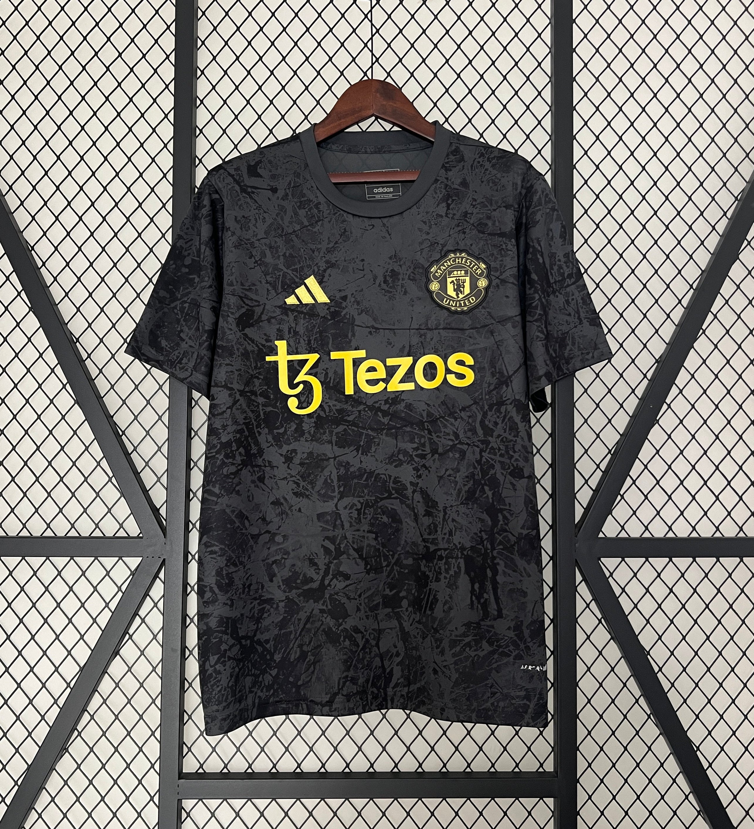Manchester United " Black empire" Special kit