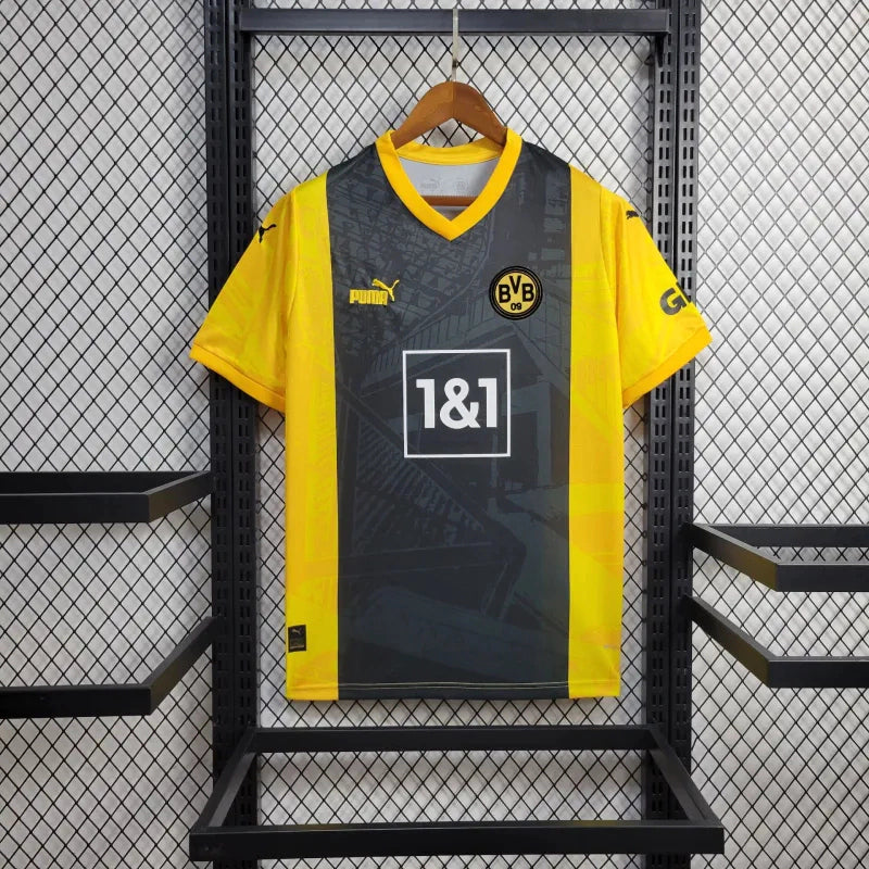Borussia Dortmund "Royal Crest" Special
