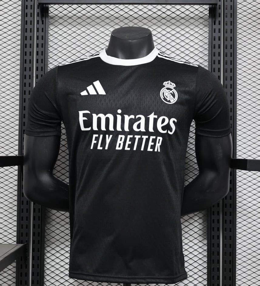 Real Madrid 2025-2026 Goalkeeper Kit